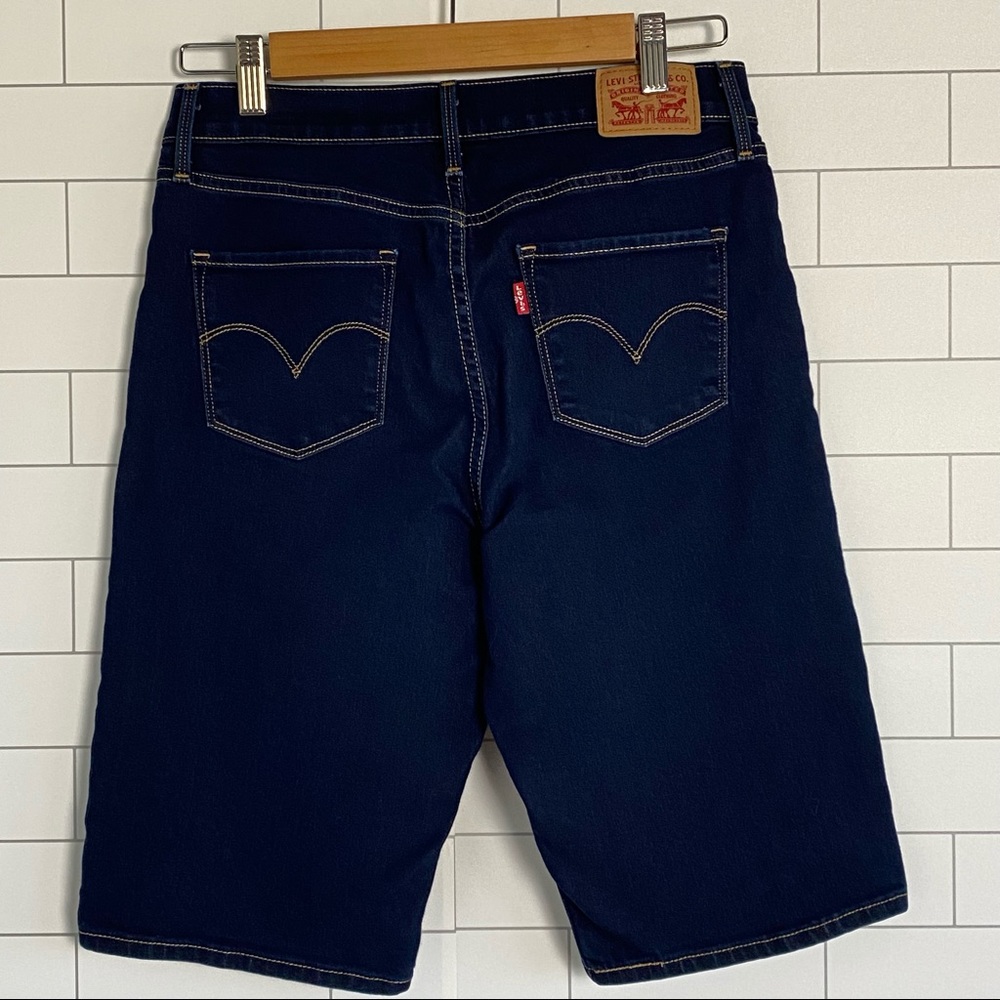 EUC Levi's Jean Shorts Bermuda Size W28 Dark Wash Denim Mid Rise